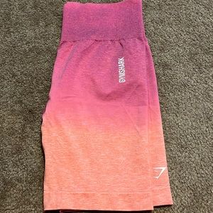 NWOT 💕 GYMSHARK SHORTS